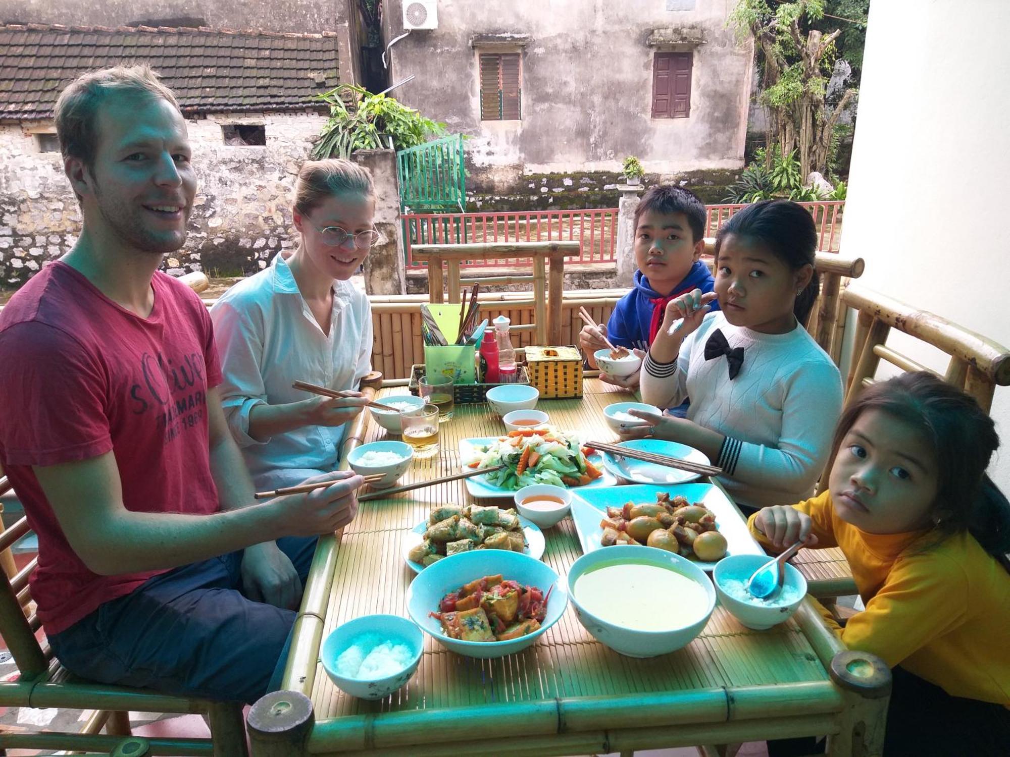 Hang Mua Central Homestay Νιν Μπιν Εξωτερικό φωτογραφία